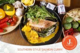 Southern Style Salmon Curry with Pineapple [เมนูเข้าครัว VDO Salmon Lover]